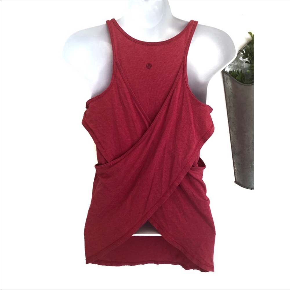 Lululemon tank